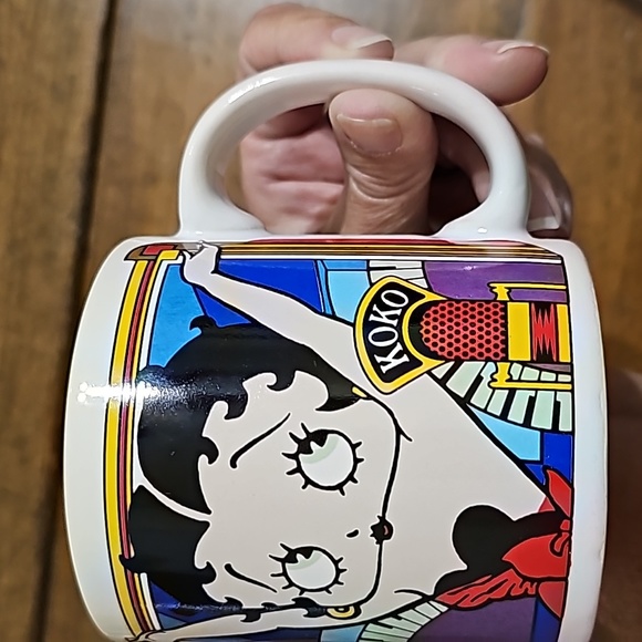 Vintage Betty Boop Coffee Mug - Picture 7 of 11